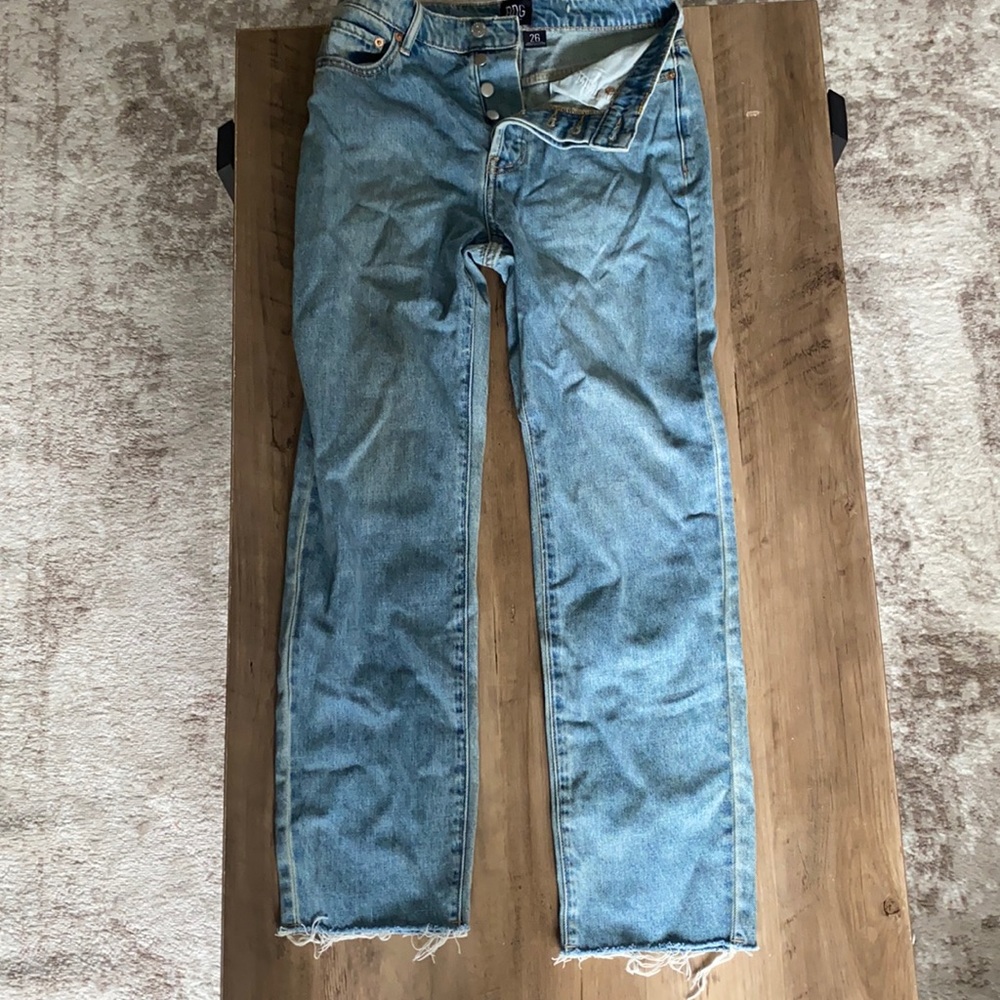 BDG straight leg jeans size 26